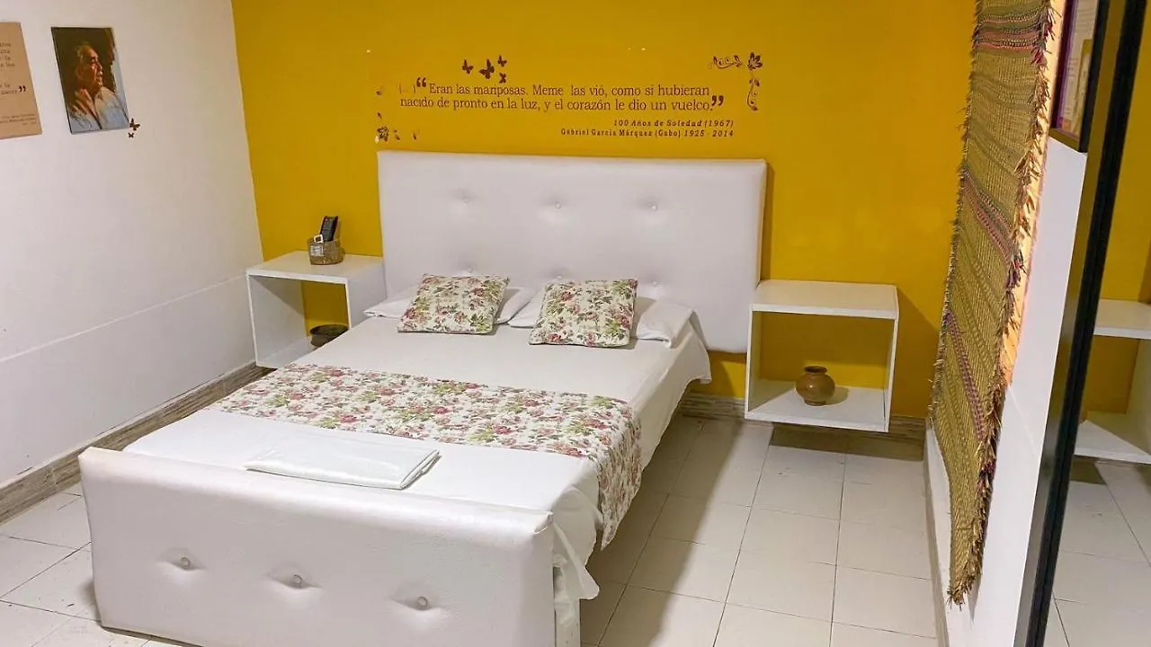 Hotel El Exito サンタ・マルタ