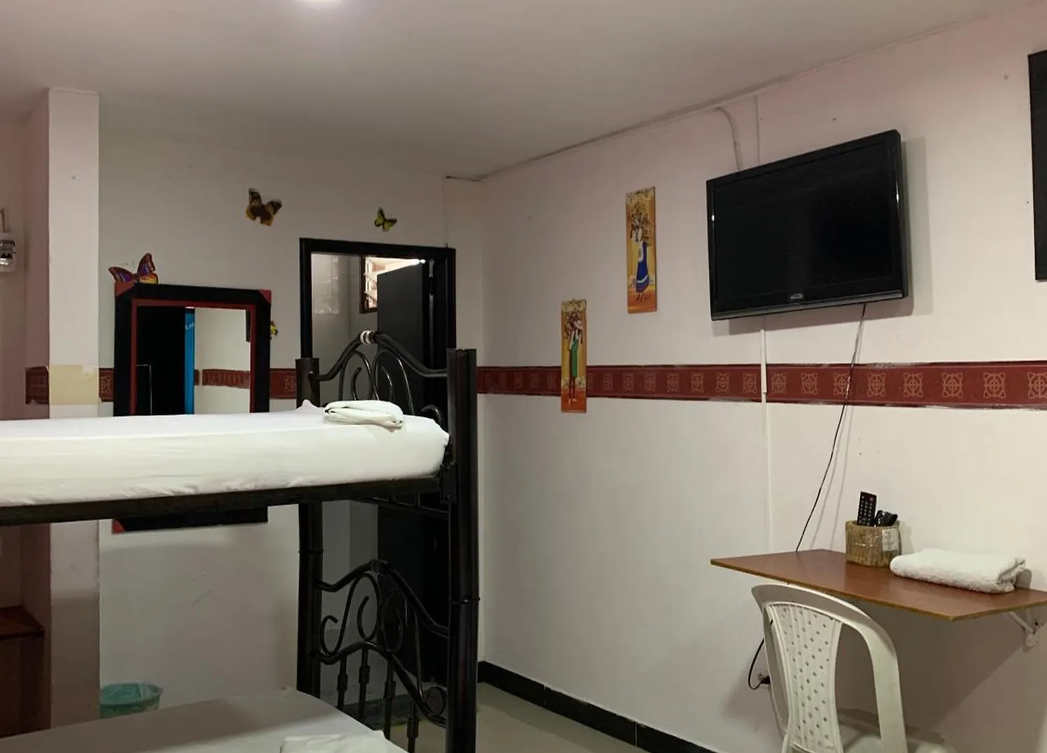 ゲストハウス Hotel El Exito サンタ・マルタ コロンビア