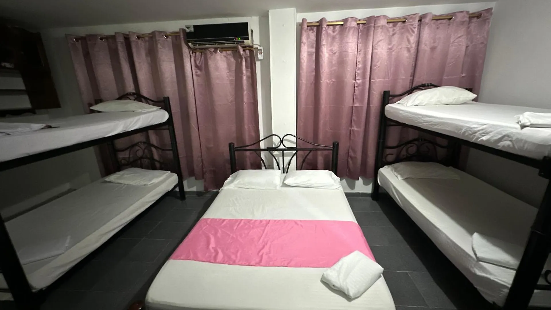 Hotel El Exito サンタ・マルタ 0*,